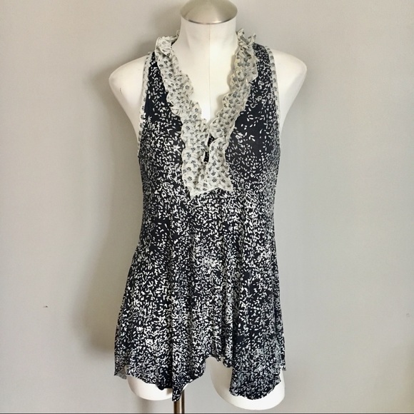 Anthropologie Tops - Anthropologie Weston Wear Ruffle Tank